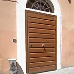 Spanish Steps Mini-Loft